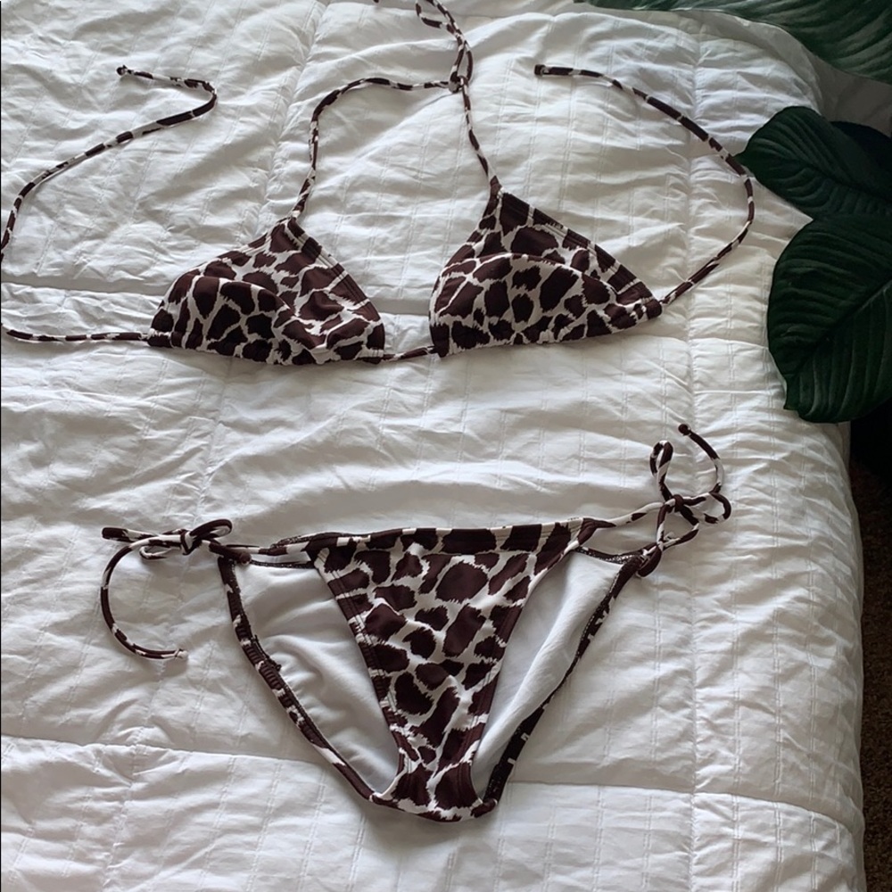 TWO PIECE SWIM WEAR